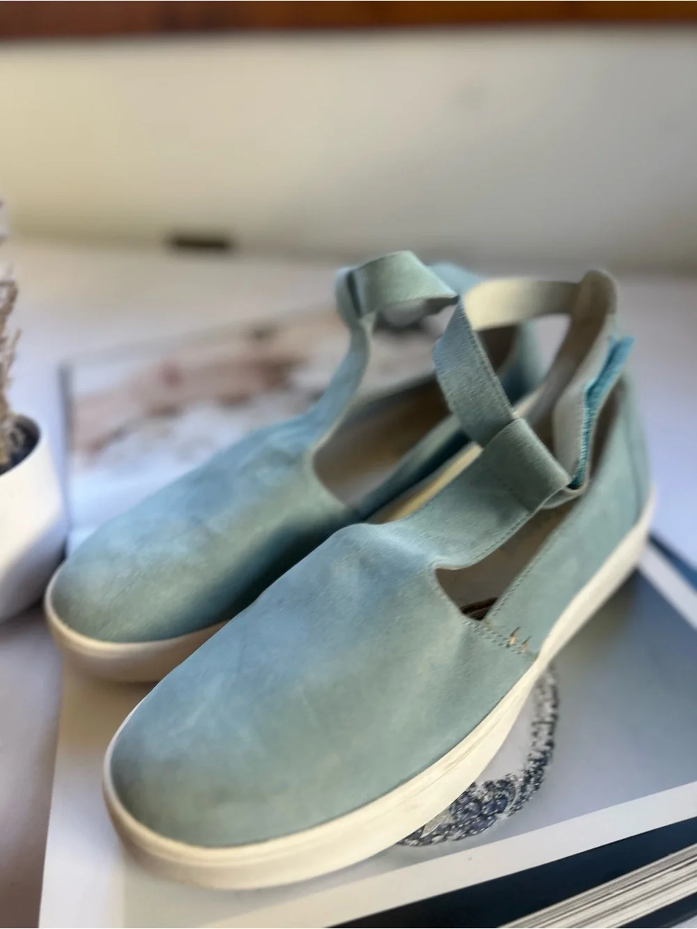 Women’s Mint Suede Slip-On Platform Sneakers 9.5